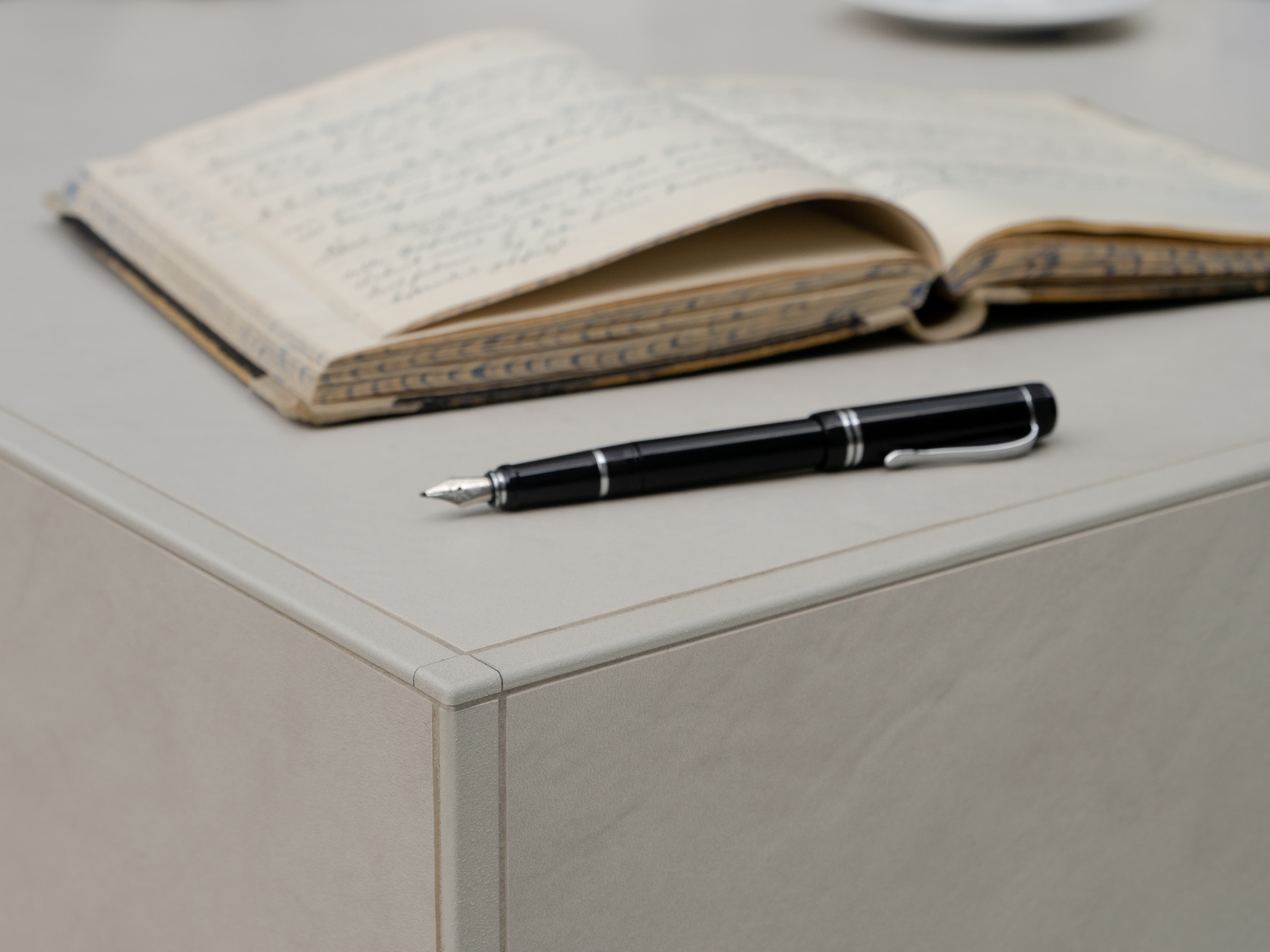 Perfil de Remate para Paredes com Revestimentos Cerâmicos JOLLY TS Schlüter